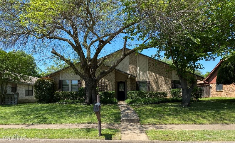 1204 Timbervalley Dr