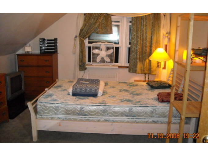 Giant Master Suite & Bath In House - -WALK To SDSU